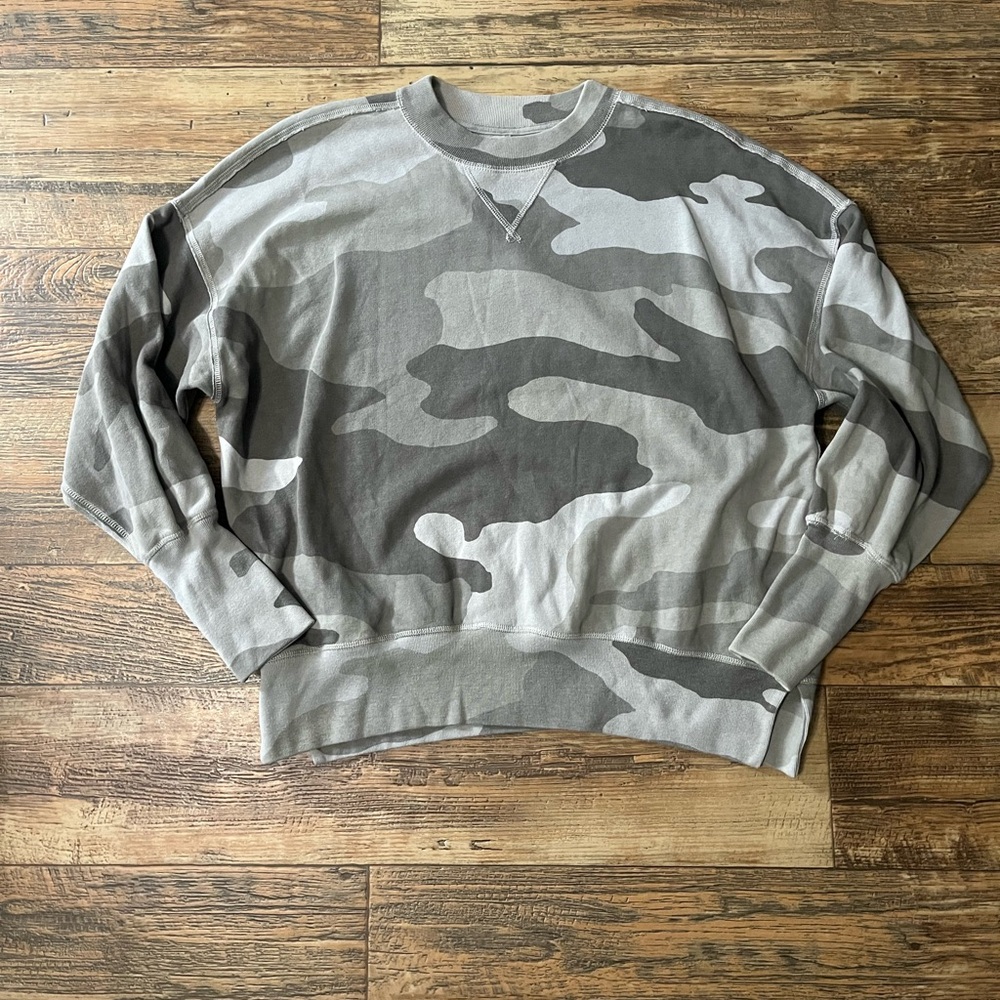 Abercrombie & Fitch Camouflage Crewneck Sweater